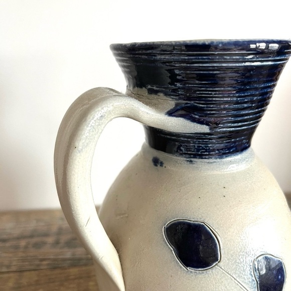 Art Pottery pitcher blue ivory glaze - Picture 5 of 5
